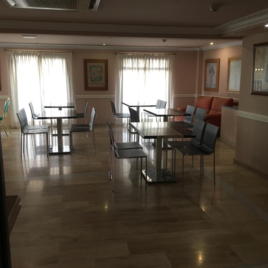 Hotel Avenida Leganés Esterno foto